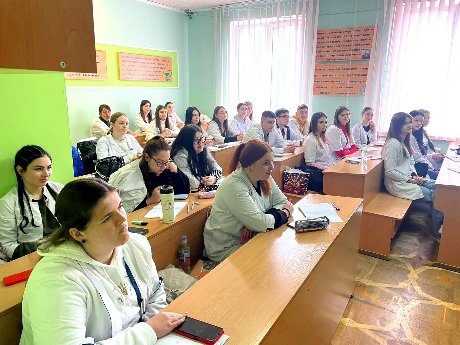   Студенти медичного коледжу